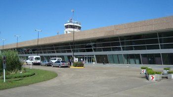 una pareja intento tener sexo en un vuelo proveniente de panama que aterrizo en rosario