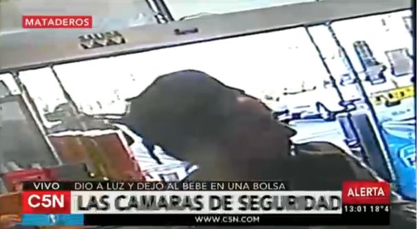 Detuvieron a la pareja sospechada de abandonar a la beba en una estación