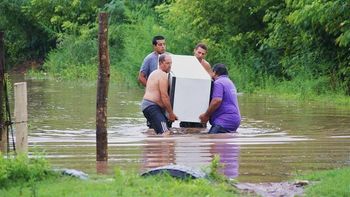elevan a roja alerta por la crecida del rio lujan elevan a roja alerta por la crecida del rio lujan