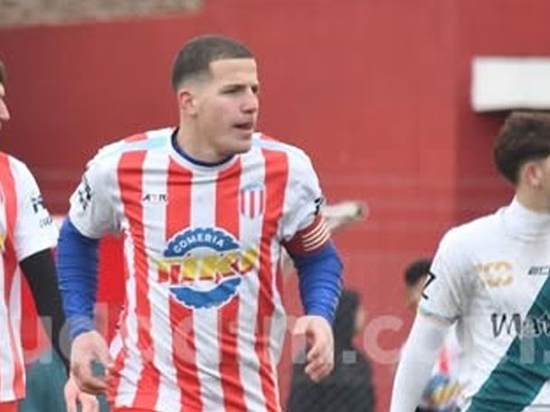 Quién es el futbolista que atacó al novio de su expareja y lo dejó inconsciente