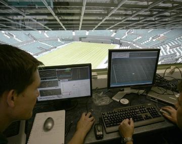 La Liga francesa suma tecnología  para combatir el famoso gol fantasma