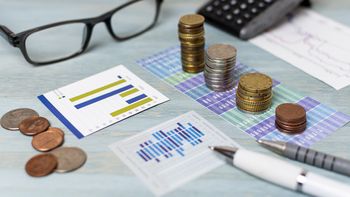 La economía uruguaya creció en 2025 casi un punto menos de los estimado en la proyección presupuestal y enciende alarmas. La economía uruguaya creció en 2025 casi un punto menos de los estimado en la proyección presupuestal y enciende alarmas.