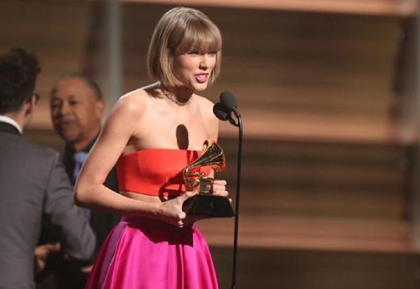 Taylor Swift, la gran ganadora en la entrega de los Grammy 2016