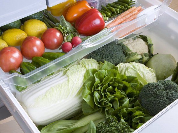 Por qué no hay que guardar verduras en bolsas de plástico dentro de la heladera