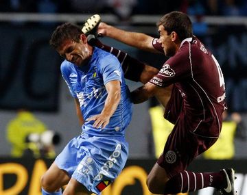 Lanús sufrió en Chile pero logró la clasificación