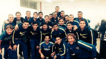 ¿ahora festeja empates? el plantel de boca volvio a retratarse en el vestuario ¿ahora festeja empates? el plantel de boca volvio a retratarse en el vestuario
