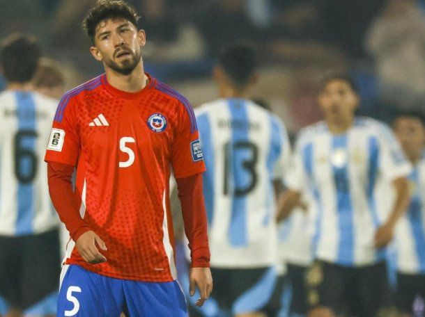 Chile, contra las cuerdas: la prensa local estalló tras otra caída ante Argentina