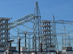 La sequía ha obligado al país a aumentar su demanda energética a Brasil. La sequía ha obligado al país a aumentar su demanda energética a Brasil.