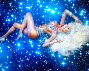 Vicky Xipolitakis se prepara para la temporada veraniega