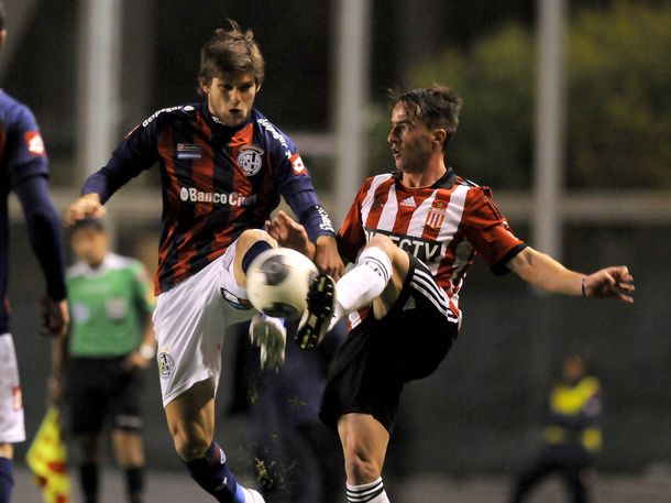 San Lorenzo venció a Estudiantes y lidera la Copa de Invierno