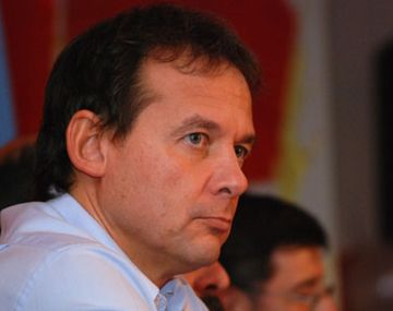 Se incendió un supermercado del diputado radical Costa en Santa Cruz