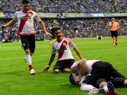 Los jugadores de River, festejando en la Bombonera Los jugadores de River, festejando en la Bombonera