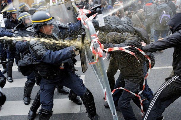 Feroz protesta contra la reforma laboral en Francia: impactantes imágenes