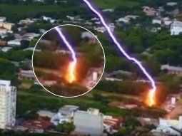 impresionantes imagenes: un rayo impacto en un hospital de chaco y provoco fuertes danos impresionantes imagenes: un rayo impacto en un hospital de chaco y provoco fuertes danos
