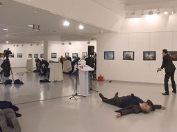 El crimen del embajador ruso en Turquía, Andrey Karlov El crimen del embajador ruso en Turquía, Andrey Karlov