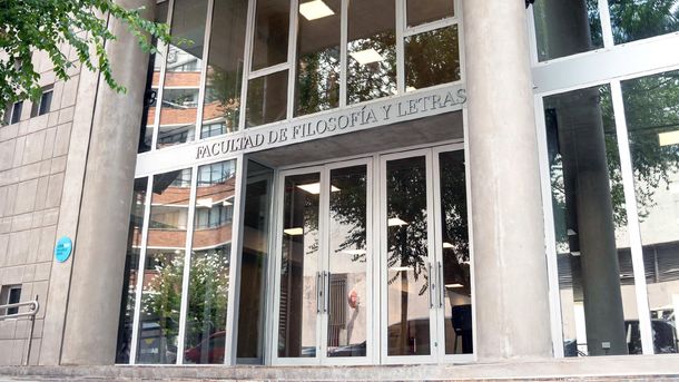 Sede de la Facultad de Filosofía y Letras de la UBA.