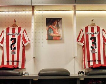 El homenaje del Pincha para el Brujo Manuel