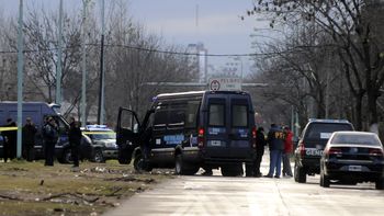 feroz tiroteo entre barras de boca: dos muertos y heridos feroz tiroteo entre barras de boca: dos muertos y heridos