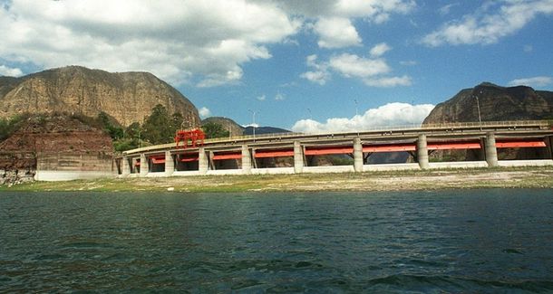 Horror en Salta: encuentran un cuerpo semienterrado cerca de un dique