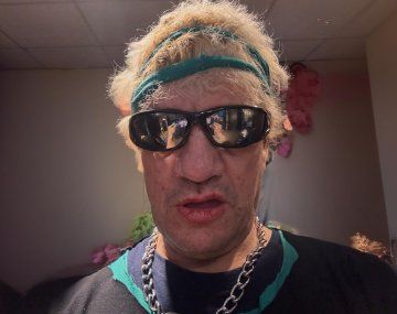 Pity Álvarez volvió a los escenarios y cantó un tema de Charly García