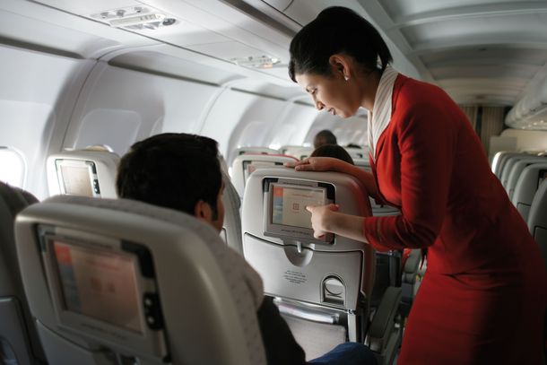 Querían ser azafatas pero descubrieron el engaño en plena clase