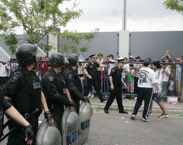¿Cómo será el operativo de seguridad en La Bombonera para el Superclásico?