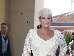 carmen barbieri se recupera de la operacion de un tumor en el ojo carmen barbieri se recupera de la operacion de un tumor en el ojo