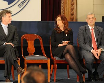 Presencia sorpresiva y una ausencia sugestiva en el acto de Cristina