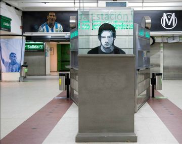 Homenaje a Messi en la estación José Hernández