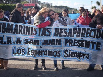 La mamá de un tripulante del ARA San Juan denunció al jefe de los espías del macrismo