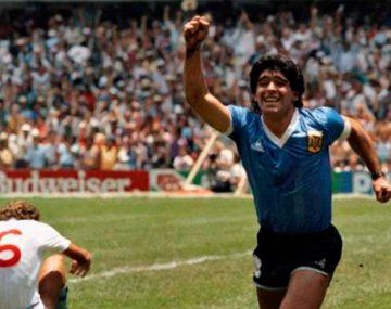 La Conmebol celebró los 35 años del Gol del Siglo de Maradona a los Ingleses