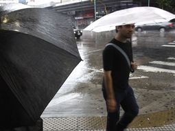 La Ciudad arde con 37 grados y se viene una fuerte tormenta: ¿se va el calor? La Ciudad arde con 37 grados y se viene una fuerte tormenta: ¿se va el calor?