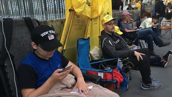 colas y frustracion en el primer dia de ventas del iphone 7 colas y frustracion en el primer dia de ventas del iphone 7