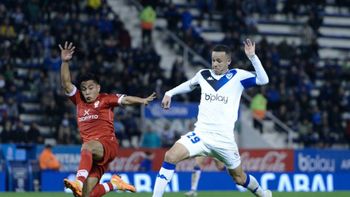velez, con la cabeza puesta en la libertadores, empato con huracan velez, con la cabeza puesta en la libertadores, empato con huracan