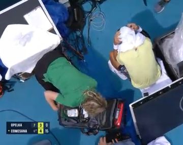Fran Comesaña se descompuso en pleno partido y ganó el set igual en Cincinnati