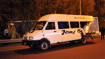 choque multiple en avenida lugones: hubo 12 heridos choque multiple en avenida lugones: hubo 12 heridos