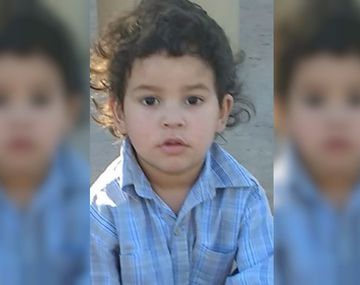 Hallaron a un nene en la calle hace casi tres meses y aún buscan a su familia