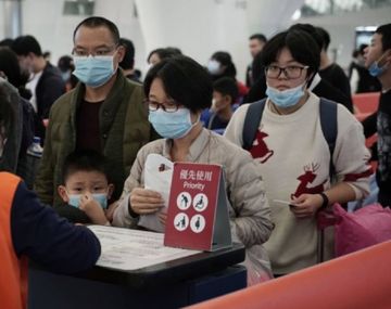 EE.UU. contra China: un canal de TV asegura que ocultaron el inicio del coronavirus
