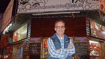 una chica robo en su jugueteria y le festejo el cumpleanos una chica robo en su jugueteria y le festejo el cumpleanos