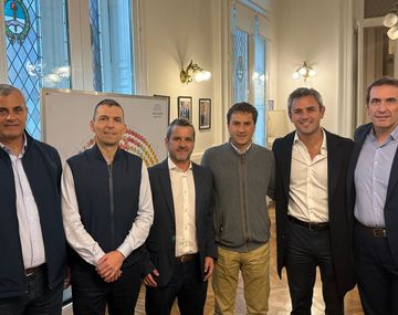 Diputados de la UCR afines a Milei formaron un interbloque con LLA