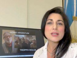 Juliana Santillán se sumó a la promoción de Homo Argentum pero no pudo evitar caer en errores de escritura