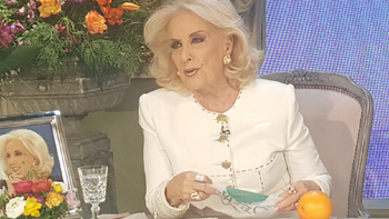 mirtha legrand le hizo un reclamo a amalia granata: la habiamos invitado pero va a lo de susana mirtha legrand le hizo un reclamo a amalia granata: la habiamos invitado pero va a lo de susana
