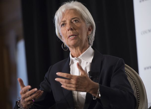 Francia juzgará a la presidenta del FMI acusada de estafa en banda organizada