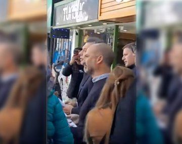 Macri intentó hacer campaña en Bariloche y lo abuchearon