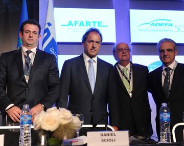 Ponen reparos a postulación de Urtubey en la UIA