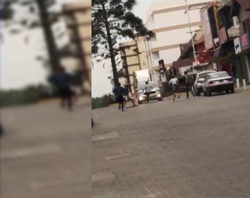 VIDEO: Otra violenta batalla campal entre jóvenes en Villa Gesell