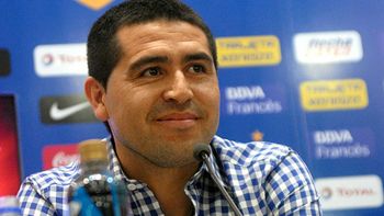 riquelme: estoy contento de ver a tevez con la camiseta de boca riquelme: estoy contento de ver a tevez con la camiseta de boca
