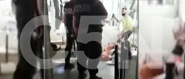 Ataque en gimnasio de Belgrano: el momento en el que el agresor intentaba matar a Julieta Anton
