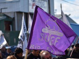 Tierra del Fuego acordó aumento del 41% para docentes