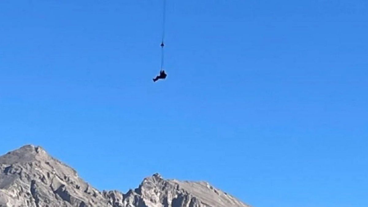 Video el dramático rescate de dos hermanos en el cerro Aconcagua